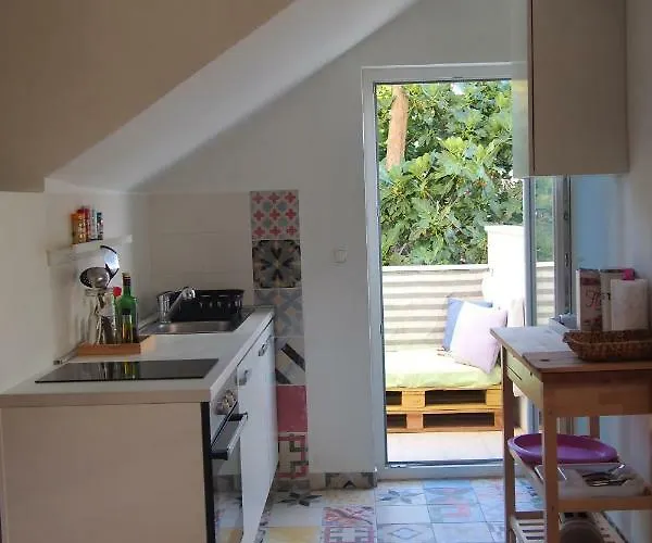 泰拉耶萨尔公寓 公寓 *