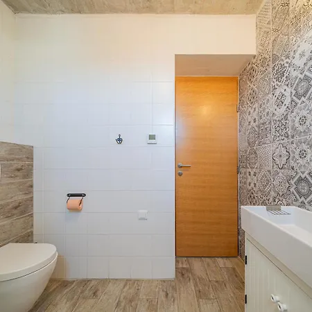 Terraesal Apartment *